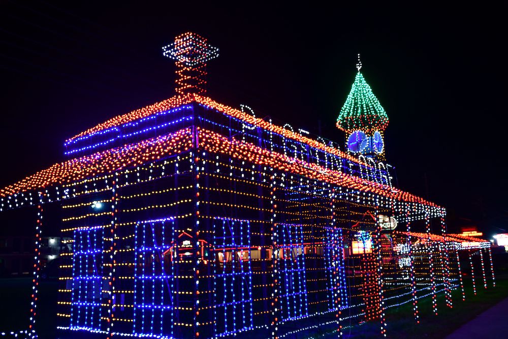 smoky mountain winterfest christmas light displays